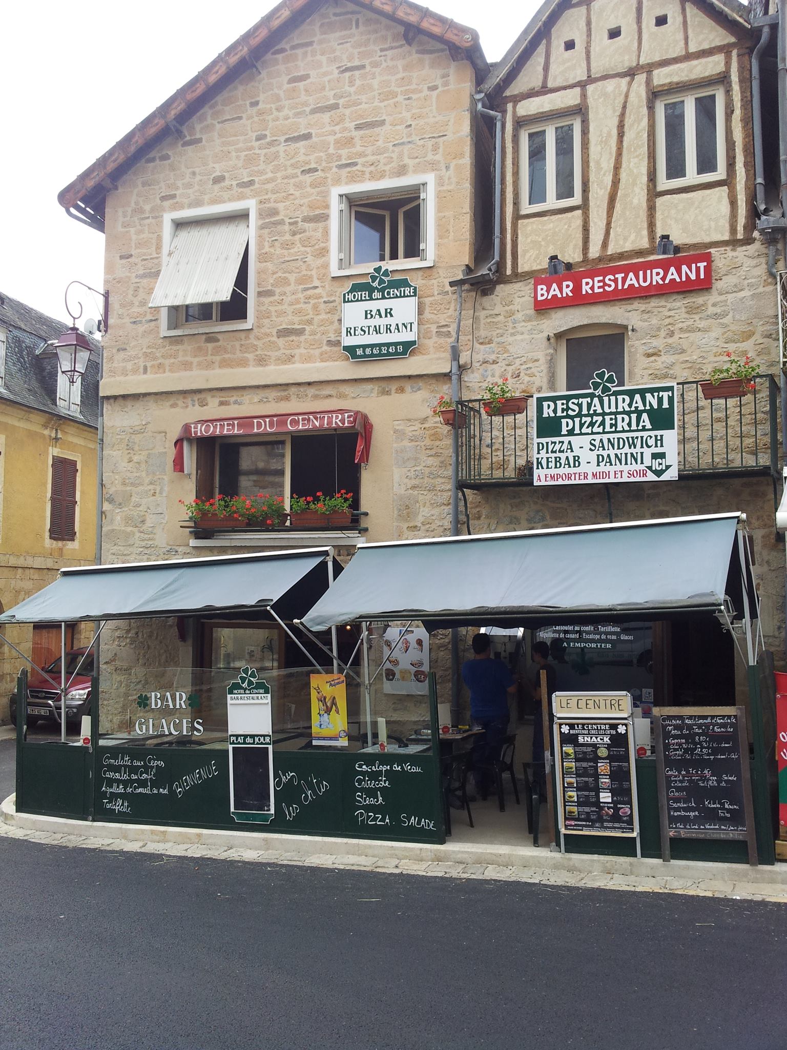 Hôtel Restaurant Pizzeria Bienvenue Chez les Ch'tis à Vayrac